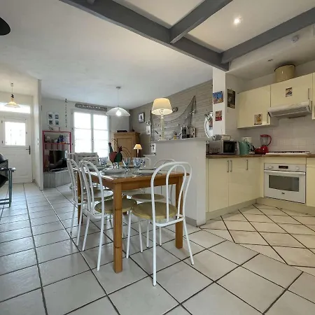 Dom wakacyjny Maison Avec Jardin, Sauna Et Proche A Chatelaillon, 6 Couchages - Fr-1-246-600 *