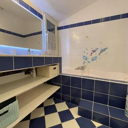 Maison Avec Jardin, Sauna Et Proche A Chatelaillon, 6 Couchages - Fr-1-246-600 Châtelaillon-Plage